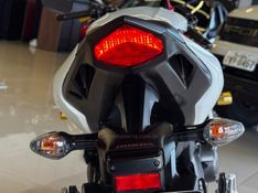 Honda Motos CBR 600F ABS 2013/2013 GRIFFCAR MULTIMARCAS DOIS IRMÃOS / Carros no Vale