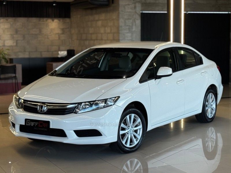 HONDA CIVIC 1.8 LXS 16V 2014/2015 GRIFFCAR MULTIMARCAS DOIS IRMÃOS / Carros no Vale HONDA CIVIC 1.8 LXS 16V 2014/2015 GRIFFCAR MULTIMARCAS DOIS IRMÃOS / Carros no Vale