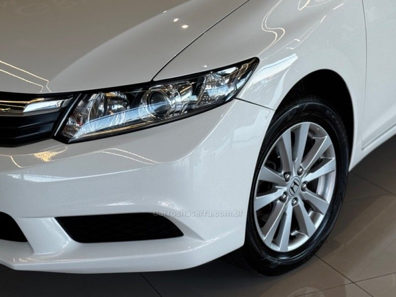 HONDA CIVIC 1.8 LXS 16V 2014/2015 GRIFFCAR MULTIMARCAS DOIS IRMÃOS / Carros no Vale HONDA CIVIC 1.8 LXS 16V 2014/2015 GRIFFCAR MULTIMARCAS DOIS IRMÃOS / Carros no Vale