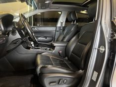 KIA SPORTAGE 2.0 EX2 4X2 16V 2017/2018 GRIFFCAR MULTIMARCAS DOIS IRMÃOS / Carros no Vale