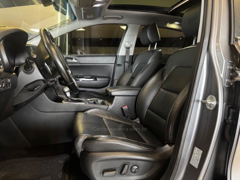 KIA SPORTAGE 2.0 EX2 4X2 16V 2017/2018 GRIFFCAR MULTIMARCAS DOIS IRMÃOS / Carros no Vale