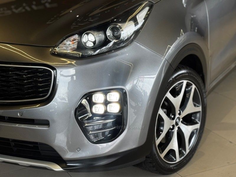 KIA SPORTAGE 2.0 EX2 4X2 16V 2017/2018 GRIFFCAR MULTIMARCAS DOIS IRMÃOS / Carros no Vale