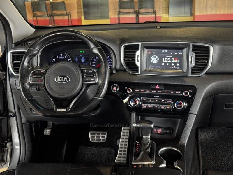 KIA SPORTAGE 2.0 EX2 4X2 16V 2017/2018 GRIFFCAR MULTIMARCAS DOIS IRMÃOS / Carros no Vale