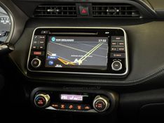 NISSAN KICKS 1.6 16V RIO XTRONIC 2017/2017 GRIFFCAR MULTIMARCAS DOIS IRMÃOS / Carros no Vale