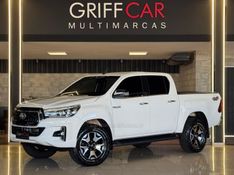 TOYOTA HILUX 2.8 SRX 4X4 CD 16V 2019/2020 GRIFFCAR MULTIMARCAS DOIS IRMÃOS / Carros no Vale