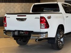 TOYOTA HILUX 2.8 SRX 4X4 CD 16V 2019/2020 GRIFFCAR MULTIMARCAS DOIS IRMÃOS / Carros no Vale