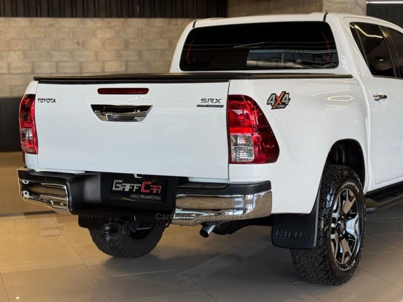 TOYOTA HILUX 2.8 SRX 4X4 CD 16V 2019/2020 GRIFFCAR MULTIMARCAS DOIS IRMÃOS / Carros no Vale TOYOTA HILUX 2.8 SRX 4X4 CD 16V 2019/2020 GRIFFCAR MULTIMARCAS DOIS IRMÃOS / Carros no Vale