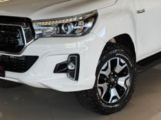 TOYOTA HILUX 2.8 SRX 4X4 CD 16V 2019/2020 GRIFFCAR MULTIMARCAS DOIS IRMÃOS / Carros no Vale