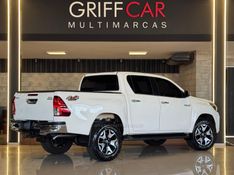 TOYOTA HILUX 2.8 SRX 4X4 CD 16V 2019/2020 GRIFFCAR MULTIMARCAS DOIS IRMÃOS / Carros no Vale