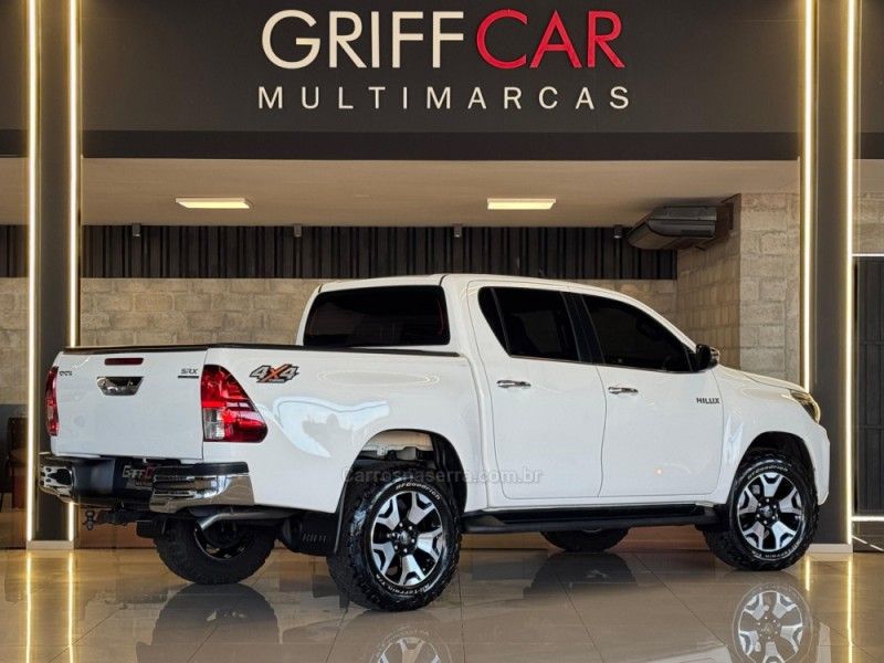 TOYOTA HILUX 2.8 SRX 4X4 CD 16V 2019/2020 GRIFFCAR MULTIMARCAS DOIS IRMÃOS / Carros no Vale TOYOTA HILUX 2.8 SRX 4X4 CD 16V 2019/2020 GRIFFCAR MULTIMARCAS DOIS IRMÃOS / Carros no Vale