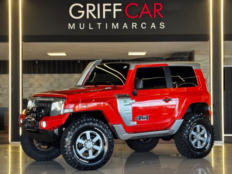TROLLER T4 3.2 TDI 4X4 20V TURBO INTERCOOLER 2015/2016 GRIFFCAR MULTIMARCAS DOIS IRMÃOS / Carros no Vale TROLLER T4 3.2 TDI 4X4 20V TURBO INTERCOOLER 2015/2016 GRIFFCAR MULTIMARCAS DOIS IRMÃOS / Carros no Vale