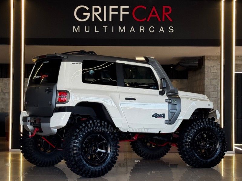 TROLLER T4 3.2 TDI 4X4 20V TURBO INTERCOOLER 2017/2017 GRIFFCAR MULTIMARCAS DOIS IRMÃOS / Carros no Vale TROLLER T4 3.2 TDI 4X4 20V TURBO INTERCOOLER 2017/2017 GRIFFCAR MULTIMARCAS DOIS IRMÃOS / Carros no Vale