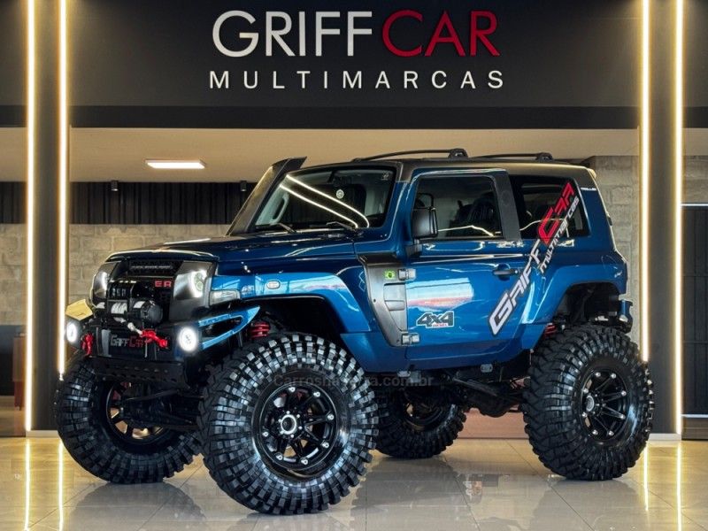TROLLER T4 3.2 XLT 4X4 20V TURBO INTERCOOLER 2014/2015 GRIFFCAR MULTIMARCAS DOIS IRMÃOS / Carros no Vale TROLLER T4 3.2 XLT 4X4 20V TURBO INTERCOOLER 2014/2015 GRIFFCAR MULTIMARCAS DOIS IRMÃOS / Carros no Vale
