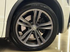 VOLKSWAGEN TIGUAN 2.0 ALLSPACE R-LINE 350 TSI 4X4 2019/2019 GRIFFCAR MULTIMARCAS DOIS IRMÃOS / Carros no Vale
