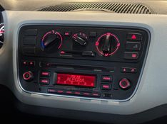 VOLKSWAGEN UP 1.0 TSI MOVE UP 12V 2016/2015 GRIFFCAR MULTIMARCAS DOIS IRMÃOS / Carros no Vale