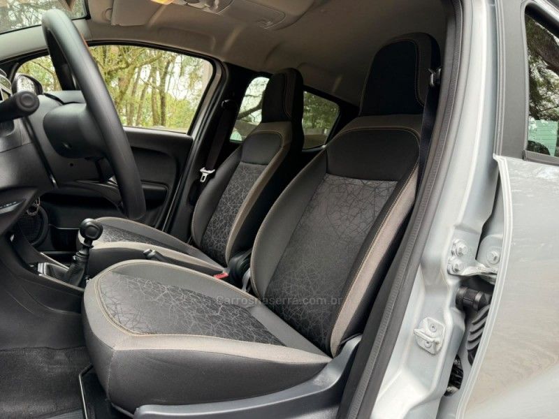 FIAT MOBI 1.0 TREKKING 8V 2025/2026 KASPER VEÍCULOS DOIS IRMÃOS / Carros no Vale FIAT MOBI 1.0 TREKKING 8V 2025/2026 KASPER VEÍCULOS DOIS IRMÃOS / Carros no Vale