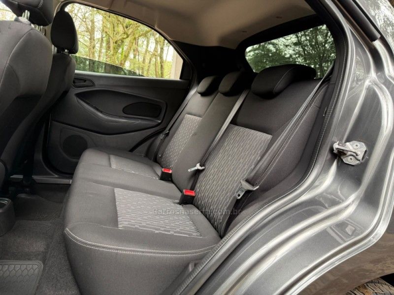 FORD KA 1.0 SE PLUS 12V 2019/2019 KASPER VEÍCULOS DOIS IRMÃOS / Carros no Vale