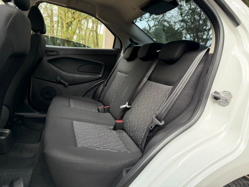 FORD KA 1.5 SE SEDAN 12V 2019/2020 KASPER VEÍCULOS DOIS IRMÃOS / Carros no Vale