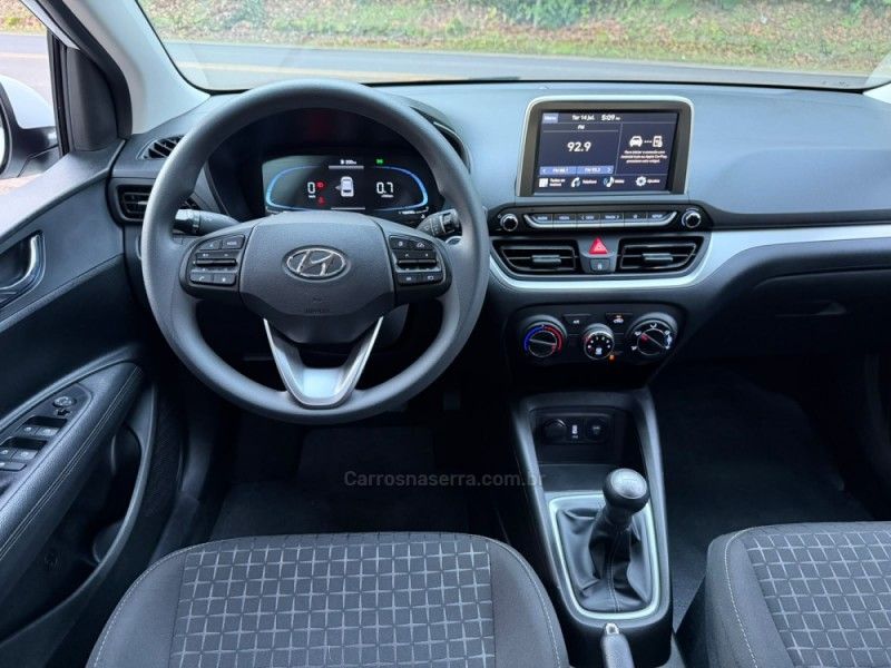 HYUNDAI HB20 1.0 12V LIMITED 2023/2024 KASPER VEÍCULOS DOIS IRMÃOS / Carros no Vale HYUNDAI HB20 1.0 12V LIMITED 2023/2024 KASPER VEÍCULOS DOIS IRMÃOS / Carros no Vale