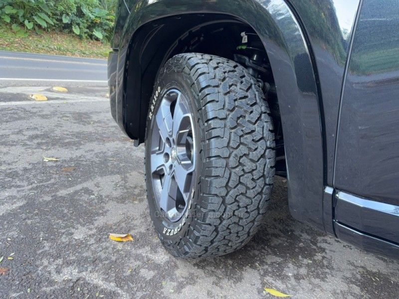 RAM RAMPAGE 2.0 HURRICANE LARAMIE 4 4X4 TURBO 2023/2024 KASPER VEÍCULOS DOIS IRMÃOS / Carros no Vale