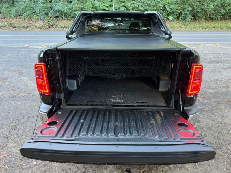 RAM RAMPAGE 2.0 HURRICANE LARAMIE 4 4X4 TURBO 2023/2024 KASPER VEÍCULOS DOIS IRMÃOS / Carros no Vale