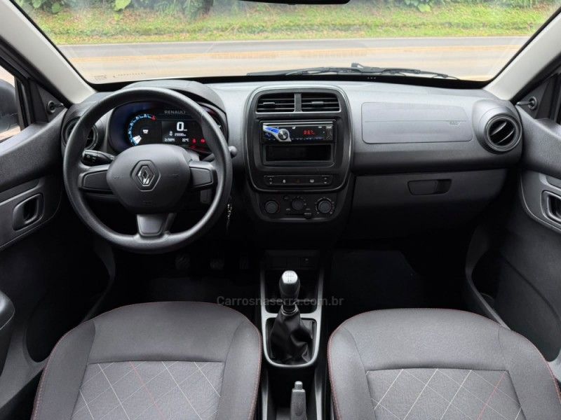 RENAULT KWID 1.0 12V SCE ZEN 2025/2026 KASPER VEÍCULOS DOIS IRMÃOS / Carros no Vale