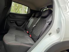 RENAULT KWID 1.0 12V SCE ZEN 2025/2026 KASPER VEÍCULOS DOIS IRMÃOS / Carros no Vale