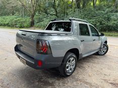 RENAULT OROCH 1.6 16V SCE INTENSE 2025/2025 KASPER VEÍCULOS DOIS IRMÃOS / Carros no Vale