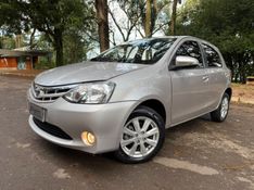 TOYOTA ETIOS 1.5 XLS 16V 2016/2017 KASPER VEÍCULOS DOIS IRMÃOS / Carros no Vale