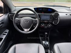 TOYOTA ETIOS 1.5 XLS 16V 2016/2017 KASPER VEÍCULOS DOIS IRMÃOS / Carros no Vale