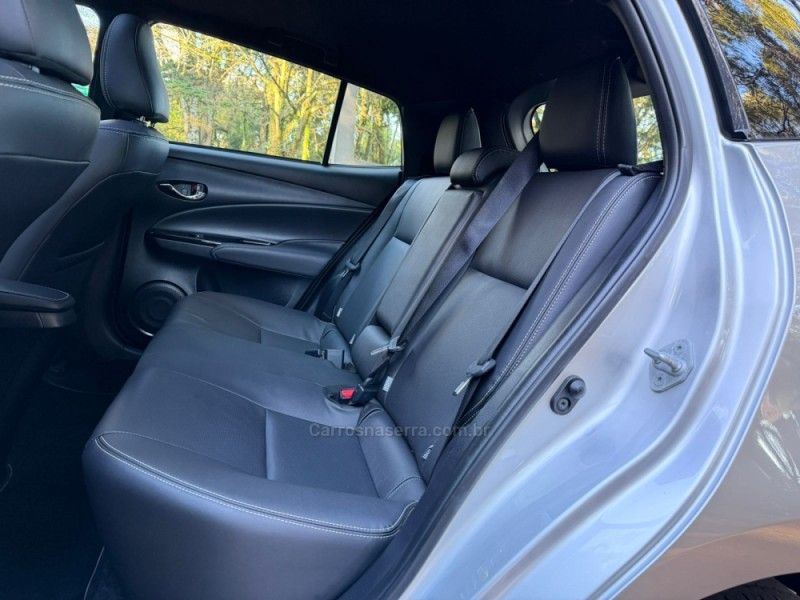 TOYOTA YARIS 1.5 XLS 2018/2019 KASPER VEÍCULOS DOIS IRMÃOS / Carros no Vale TOYOTA YARIS 1.5 XLS 2018/2019 KASPER VEÍCULOS DOIS IRMÃOS / Carros no Vale