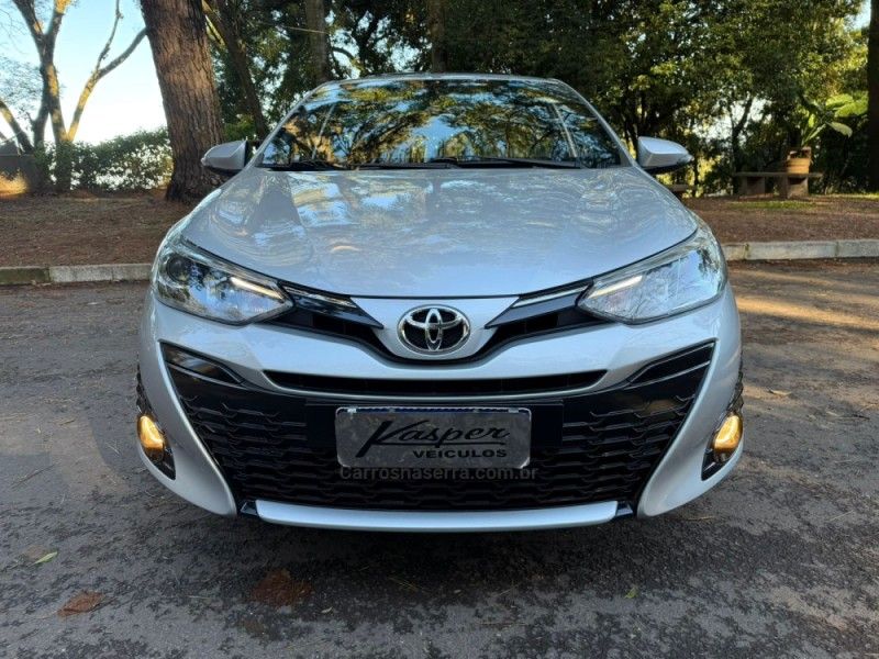 TOYOTA YARIS 1.5 XLS 2018/2019 KASPER VEÍCULOS DOIS IRMÃOS / Carros no Vale TOYOTA YARIS 1.5 XLS 2018/2019 KASPER VEÍCULOS DOIS IRMÃOS / Carros no Vale