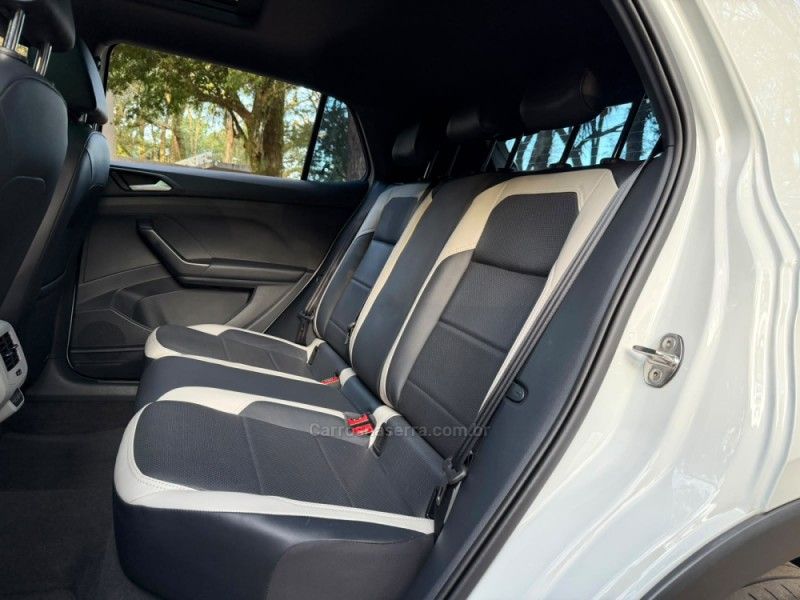 VOLKSWAGEN T-CROSS 1.4 HIGHLINE TSI 16V 2019/2020 KASPER VEÍCULOS DOIS IRMÃOS / Carros no Vale VOLKSWAGEN T-CROSS 1.4 HIGHLINE TSI 16V 2019/2020 KASPER VEÍCULOS DOIS IRMÃOS / Carros no Vale