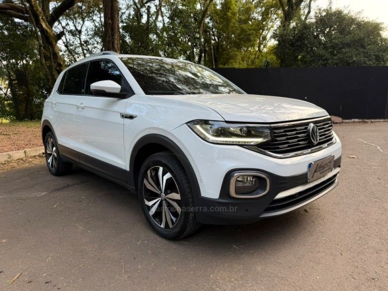 VOLKSWAGEN T-CROSS 1.4 HIGHLINE TSI 16V 2019/2020 KASPER VEÍCULOS DOIS IRMÃOS / Carros no Vale VOLKSWAGEN T-CROSS 1.4 HIGHLINE TSI 16V 2019/2020 KASPER VEÍCULOS DOIS IRMÃOS / Carros no Vale