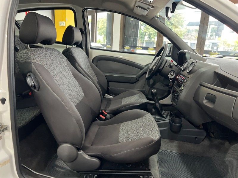 FORD KA 1.0 I 8V 2012/2012 PRIME MULTIMARCAS CAXIAS DO SUL / Carros no Vale