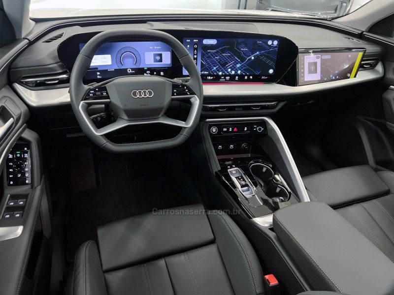 AUDI Q5 2.0 SPORTBACK S-LINE BLACK QUATTRO 2026/2026 ÓTIMA CAR FLORES DA CUNHA / Carros no Vale