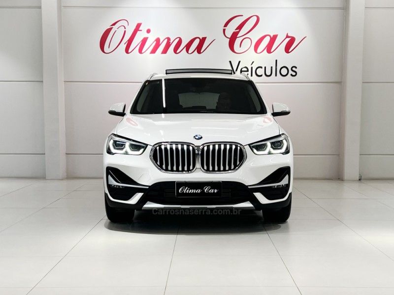 BMW X1 2.0 16V TURBO ACTIVEFLEX SDRIVE20I X-LINE 2021/2021 ÓTIMA CAR FLORES DA CUNHA / Carros no Vale