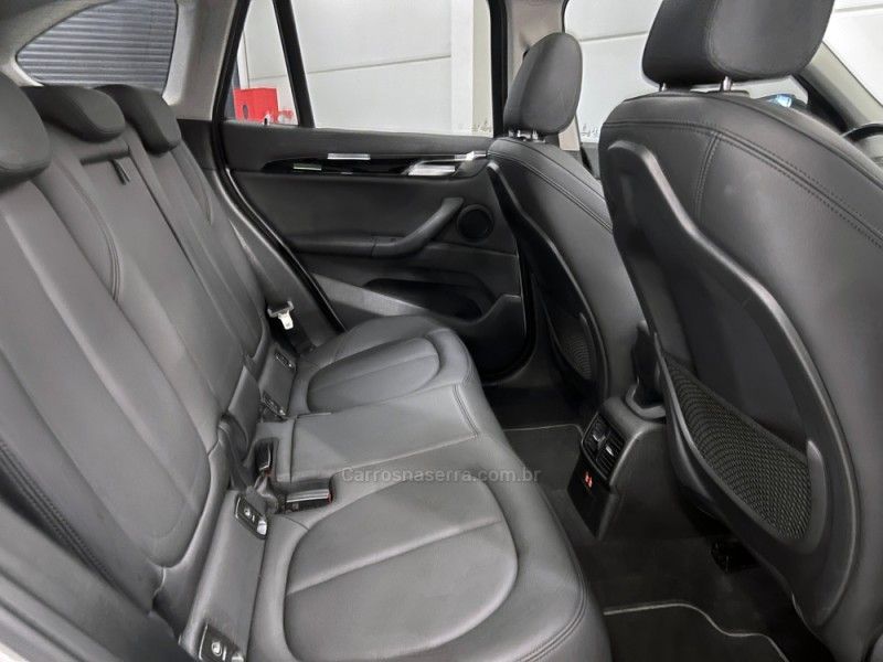 BMW X1 2.0 16V TURBO ACTIVEFLEX SDRIVE20I X-LINE 2021/2021 ÓTIMA CAR FLORES DA CUNHA / Carros no Vale