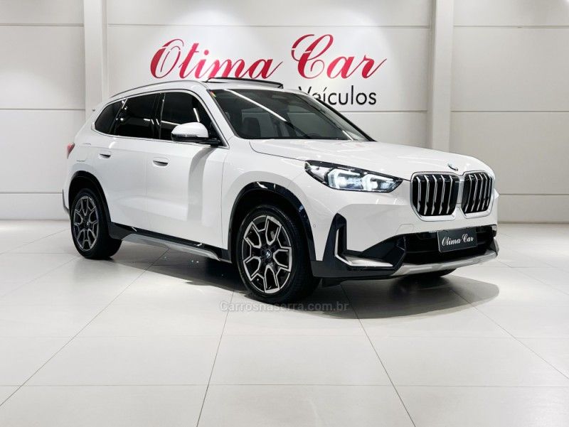 BMW X1 2.0 16V TURBO SDRIVE20I X-LINE 2023/2023 ÓTIMA CAR FLORES DA CUNHA / Carros no Vale BMW X1 2.0 16V TURBO SDRIVE20I X-LINE 2023/2023 ÓTIMA CAR FLORES DA CUNHA / Carros no Vale