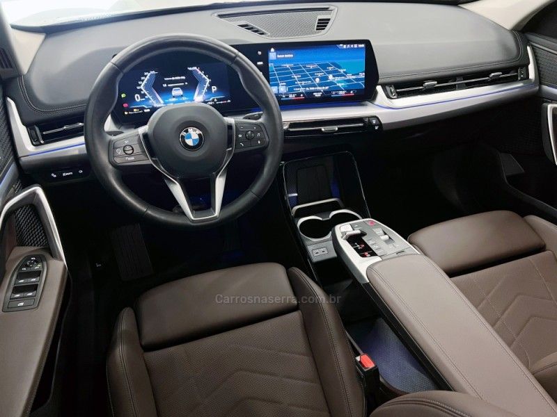 BMW X1 2.0 16V TURBO SDRIVE20I X-LINE 2023/2023 ÓTIMA CAR FLORES DA CUNHA / Carros no Vale BMW X1 2.0 16V TURBO SDRIVE20I X-LINE 2023/2023 ÓTIMA CAR FLORES DA CUNHA / Carros no Vale