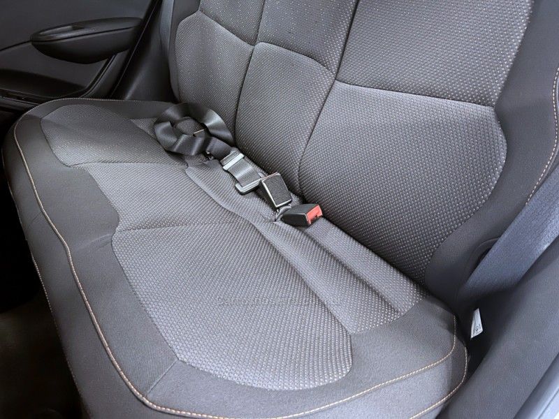 CHEVROLET ONIX 1.4 MPFI LTZ 8V 2013/2014 ÓTIMA CAR FLORES DA CUNHA / Carros no Vale CHEVROLET ONIX 1.4 MPFI LTZ 8V 2013/2014 ÓTIMA CAR FLORES DA CUNHA / Carros no Vale