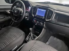 FIAT STRADA 1.3 VOLCANO CD 8V 2023/2024 ÓTIMA CAR FLORES DA CUNHA / Carros no Vale