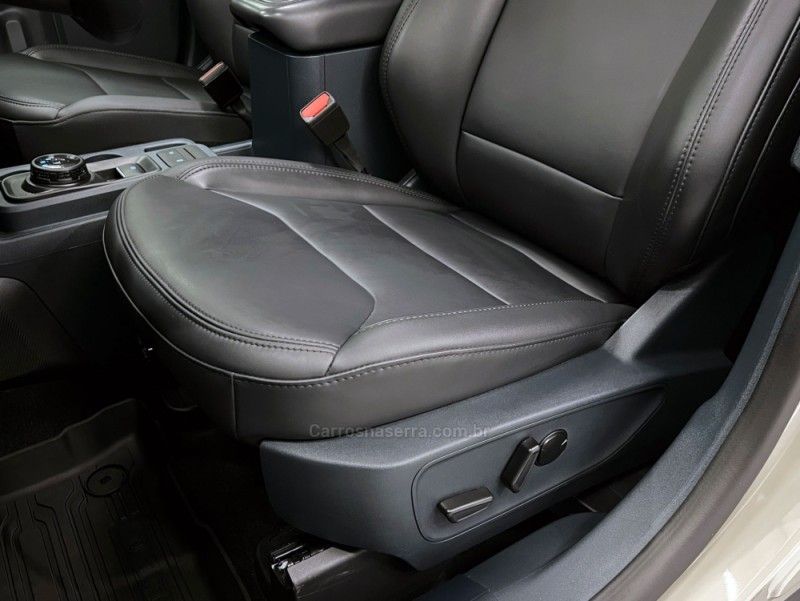 FORD MAVERICK 2.0 LARIAT BLACK AWD ECOBOOST 2025/2025 ÓTIMA CAR FLORES DA CUNHA / Carros no Vale