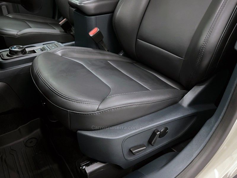 FORD MAVERICK 2.0 LARIAT BLACK AWD ECOBOOST 2025/2025 ÓTIMA CAR FLORES DA CUNHA / Carros no Vale