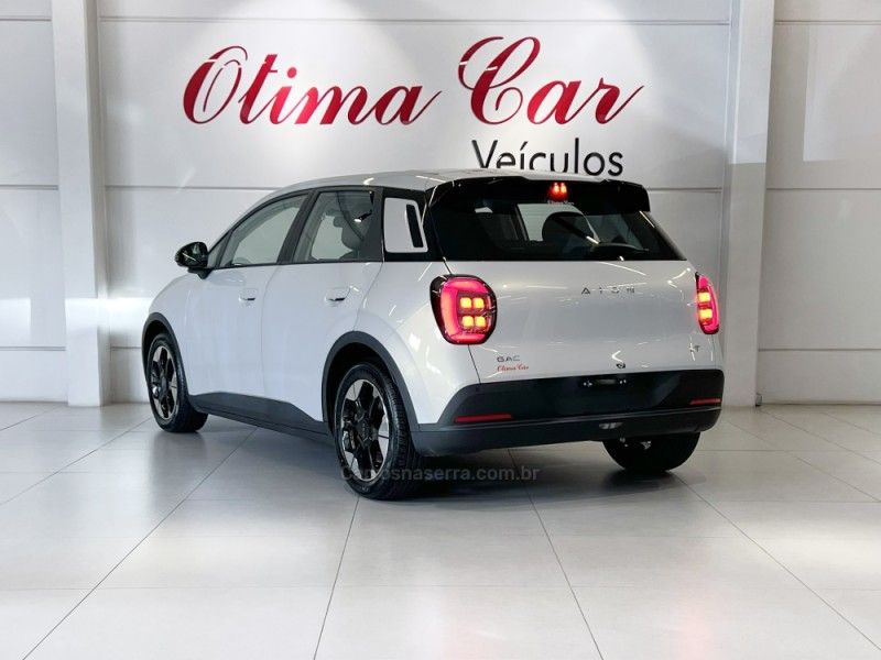 GAC AION UT PREMIUM 44.1 KW ELÉTRICO 2026/2027 ÓTIMA CAR FLORES DA CUNHA / Carros no Vale