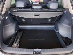 GEELY EX5 PRO 60,22 KW ELÉTRICO 2026/2026 ÓTIMA CAR FLORES DA CUNHA / Carros no Vale