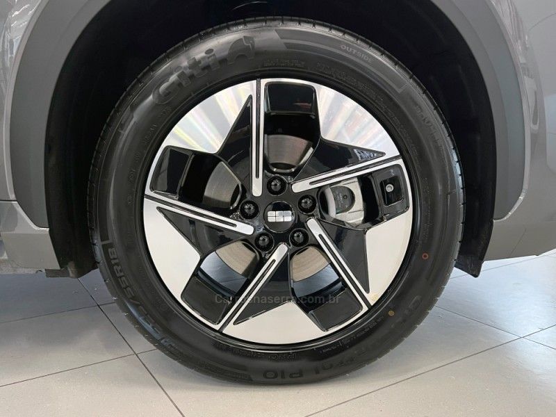 GEELY EX5 PRO 60,22 KW ELÉTRICO 2026/2026 ÓTIMA CAR FLORES DA CUNHA / Carros no Vale