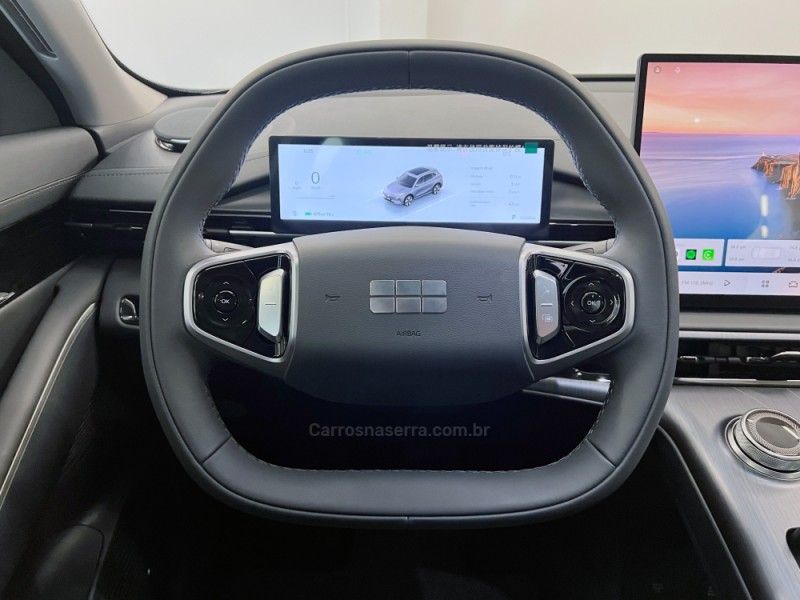 GEELY EX5 PRO 60,22 KW ELÉTRICO 2026/2026 ÓTIMA CAR FLORES DA CUNHA / Carros no Vale