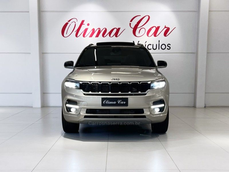 JEEP COMMANDER 2.0 OVERLAND T380 16V 4X4 TURBO 2022/2023 ÓTIMA CAR FLORES DA CUNHA / Carros no Vale JEEP COMMANDER 2.0 OVERLAND T380 16V 4X4 TURBO 2022/2023 ÓTIMA CAR FLORES DA CUNHA / Carros no Vale