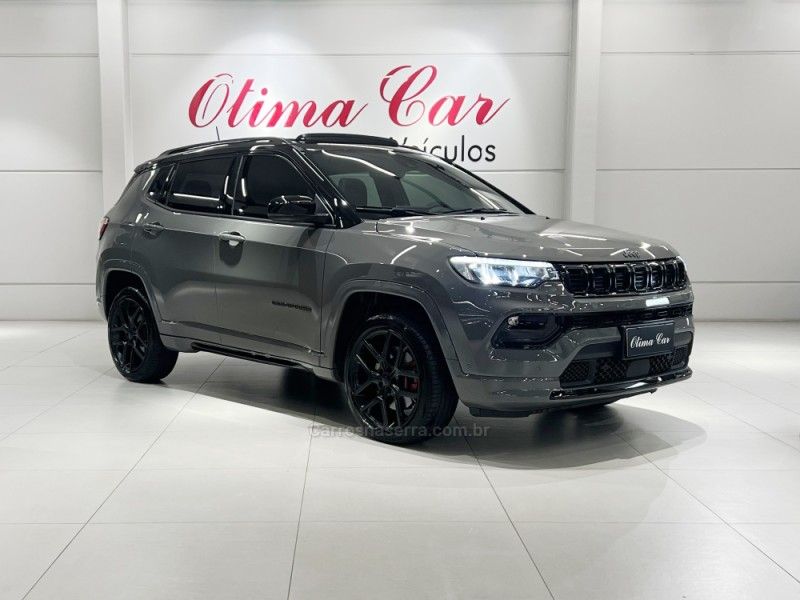 JEEP COMPASS 2.0 HURRICANE BLACKHAWK 4X4 TURBO 2024/2025 ÓTIMA CAR FLORES DA CUNHA / Carros no Vale